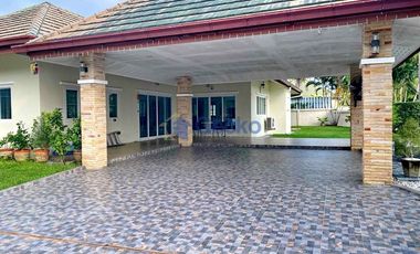 Haus zur Miete mit 3 Zimmer in Bang Lamung, Chonburi