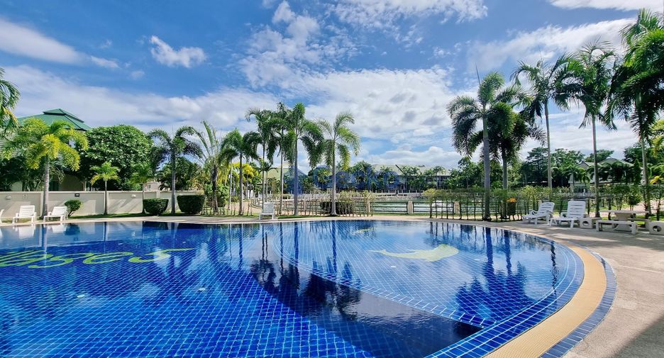 Haus zur Miete mit 3 Zimmer in Bang Lamung, Chonburi