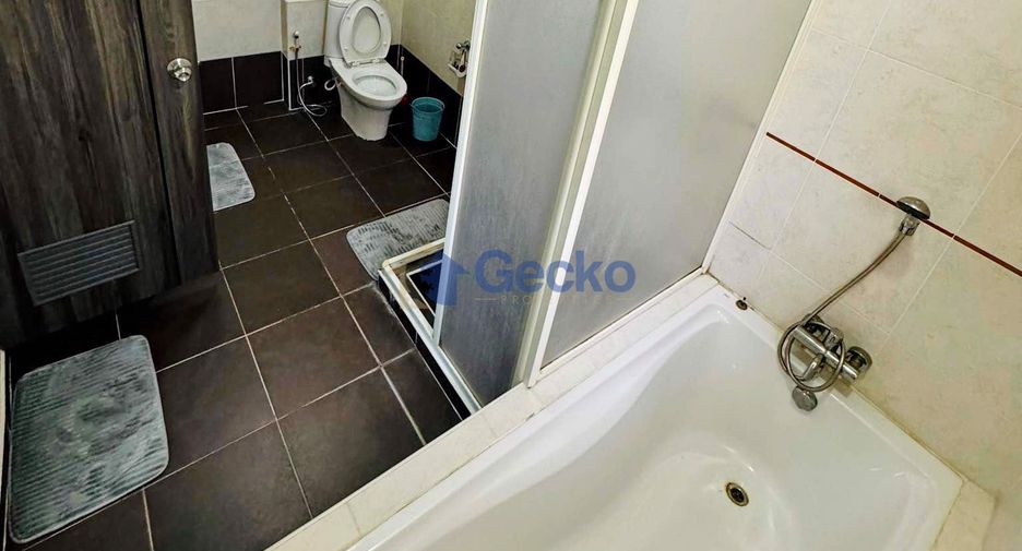 Haus zur Miete mit 3 Zimmer in Bang Lamung, Chonburi