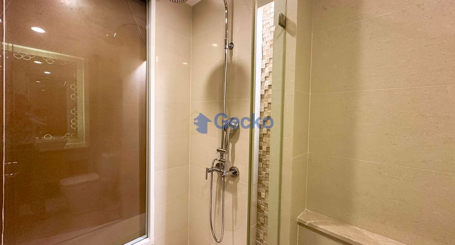 For rent 2 bedrooms condo in Bang Lamung, Chonburi