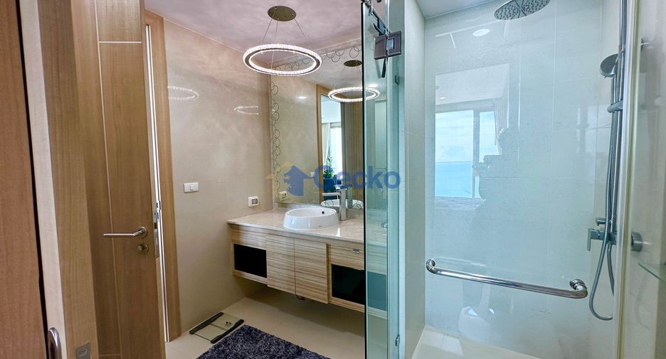 For rent 2 bedrooms condo in Bang Lamung, Chonburi