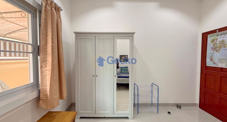 Haus zur Miete mit 3 Zimmer in Bang Lamung, Chonburi