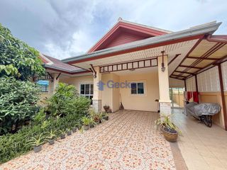 Haus zur Miete mit 3 Zimmer in Bang Lamung, Chonburi