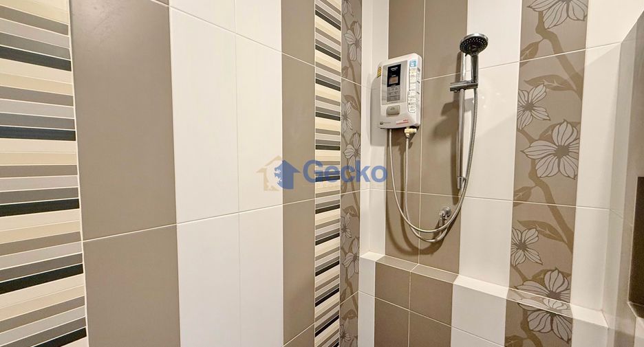 Haus zur Miete mit 3 Zimmer in Bang Lamung, Chonburi