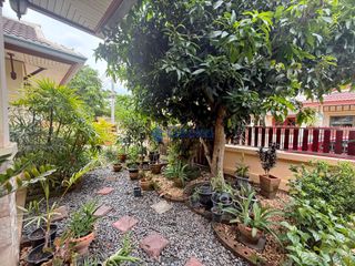 Haus zur Miete mit 3 Zimmer in Bang Lamung, Chonburi