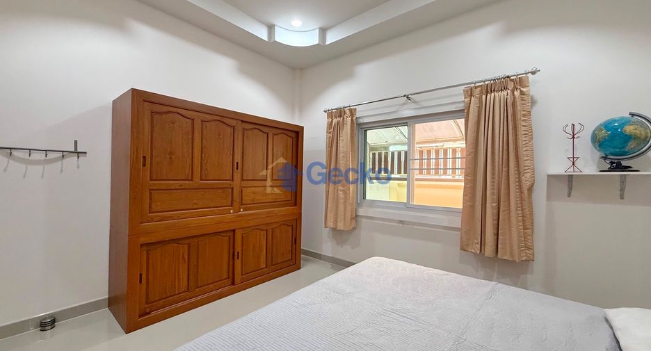 Haus zur Miete mit 3 Zimmer in Bang Lamung, Chonburi