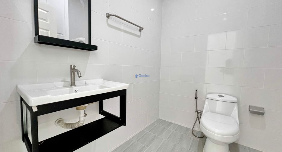 Haus zur Miete mit 3 Zimmer in Bang Lamung, Chonburi