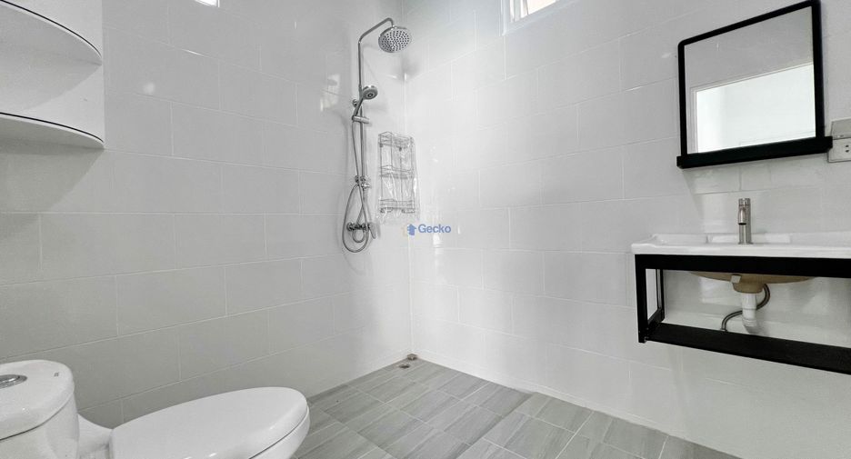 Haus zur Miete mit 3 Zimmer in Bang Lamung, Chonburi