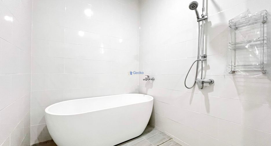 Haus zur Miete mit 3 Zimmer in Bang Lamung, Chonburi