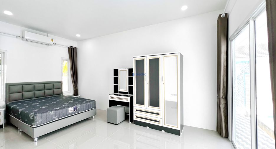 Haus zur Miete mit 3 Zimmer in Bang Lamung, Chonburi