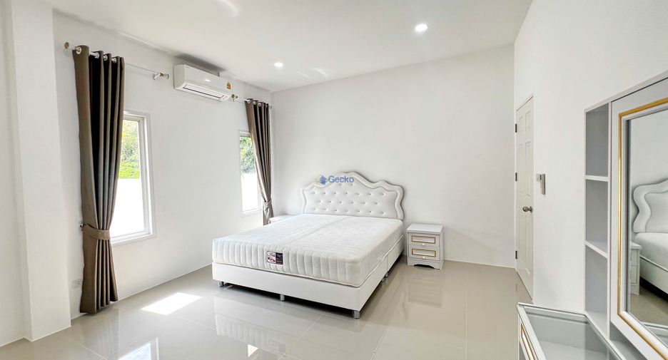 Haus zur Miete mit 3 Zimmer in Bang Lamung, Chonburi