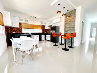 Haus zur Miete mit 3 Zimmer in Bang Lamung, Chonburi