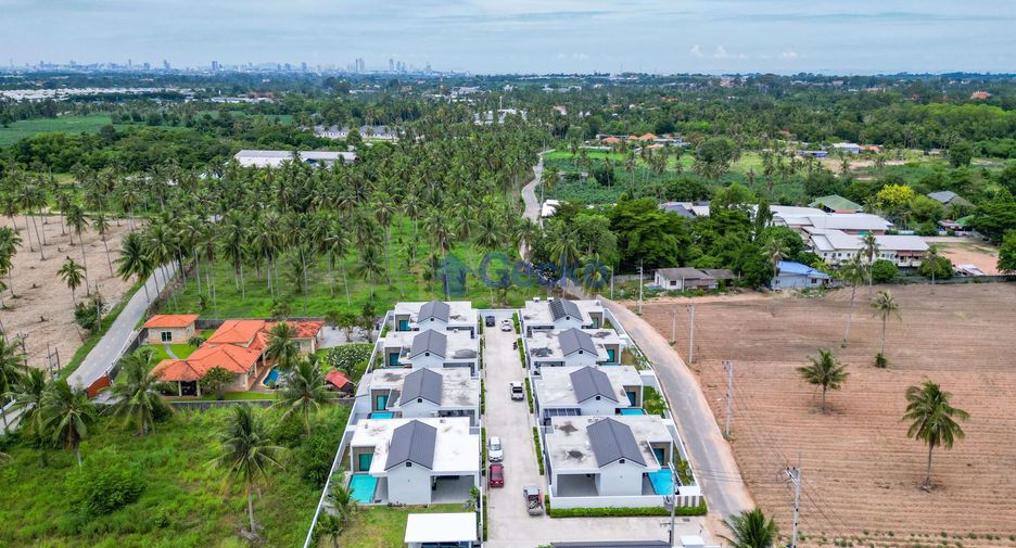 À louer 3 chambres maison à Bang Lamung, Chonburi