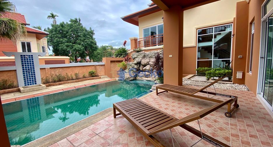 Haus zur Miete mit 5 Zimmer in Bang Lamung, Chonburi