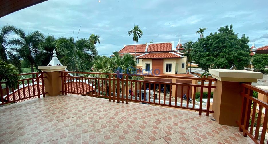 Haus zur Miete mit 5 Zimmer in Bang Lamung, Chonburi