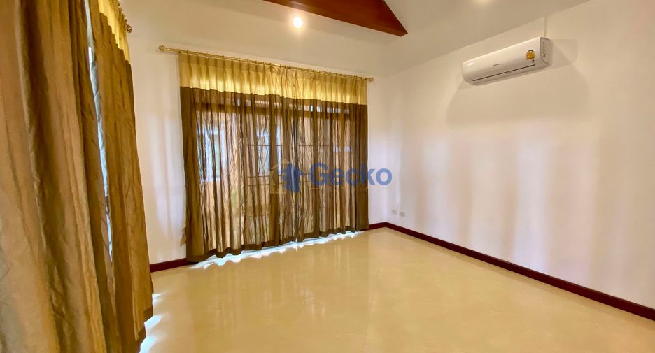 Haus zur Miete mit 5 Zimmer in Bang Lamung, Chonburi