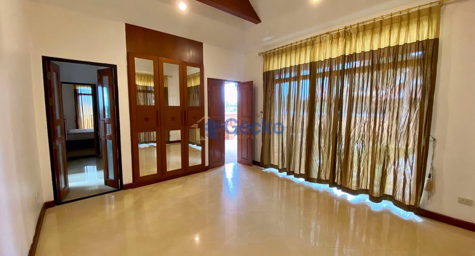 Haus zur Miete mit 5 Zimmer in Bang Lamung, Chonburi