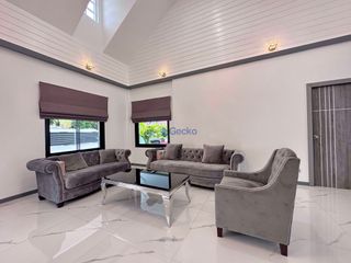 Haus zur Miete mit 3 Zimmer in Bang Lamung, Chonburi