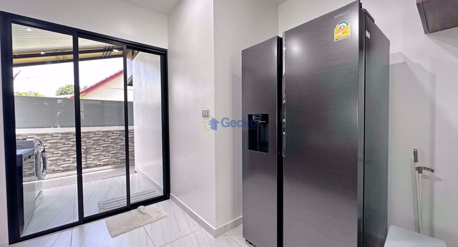 Haus zur Miete mit 3 Zimmer in Bang Lamung, Chonburi