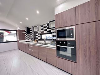 Haus zur Miete mit 3 Zimmer in Bang Lamung, Chonburi