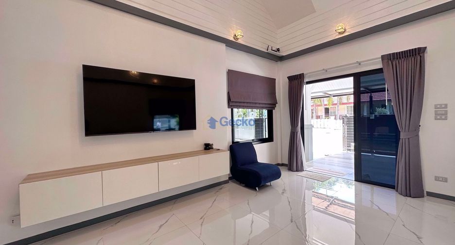 Haus zur Miete mit 3 Zimmer in Bang Lamung, Chonburi