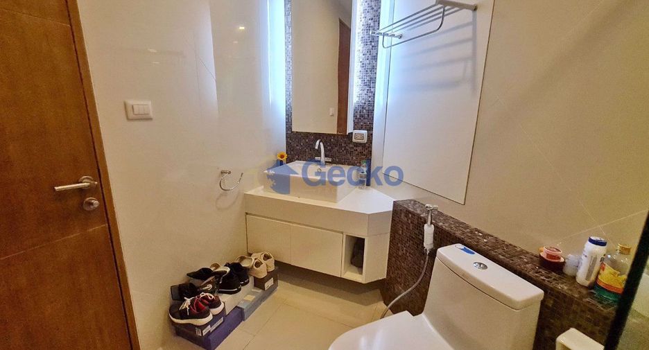 À louer 2 chambres condo à Bang Lamung, Chonburi