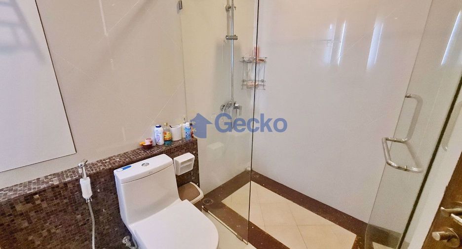 À louer 2 chambres condo à Bang Lamung, Chonburi