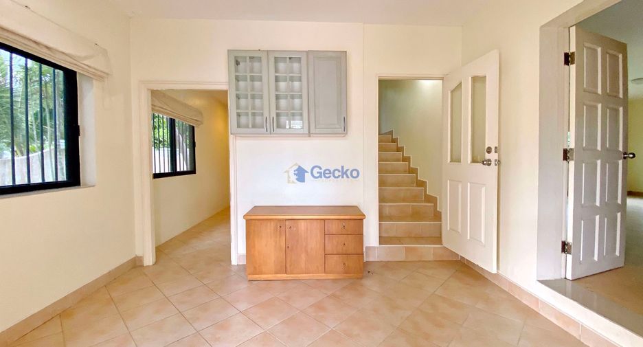 Haus zur Miete mit 5 Zimmer in Bang Lamung, Chonburi