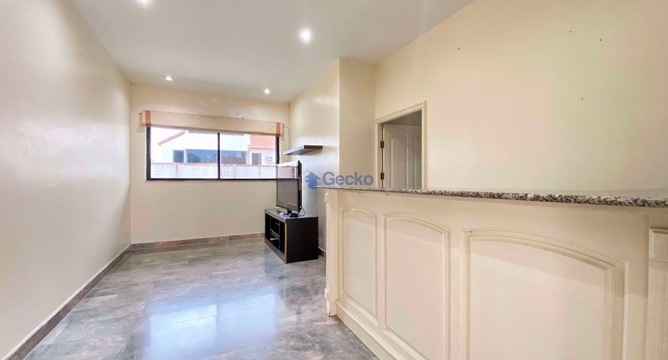 Haus zur Miete mit 5 Zimmer in Bang Lamung, Chonburi
