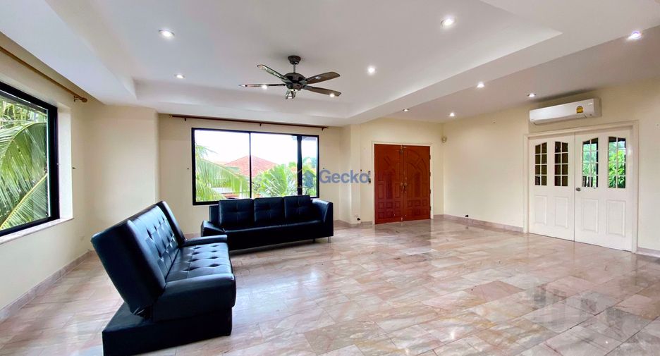 Haus zur Miete mit 5 Zimmer in Bang Lamung, Chonburi