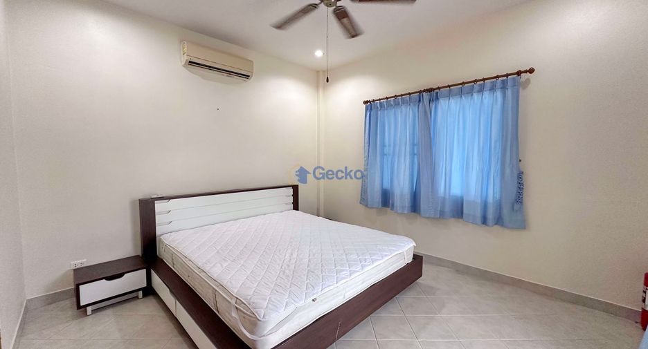 Haus zur Miete mit 4 Zimmer in Bang Lamung, Chonburi
