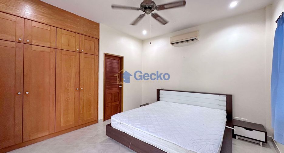 Haus zur Miete mit 4 Zimmer in Bang Lamung, Chonburi