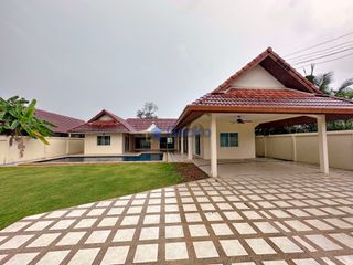 Haus zur Miete mit 4 Zimmer in Bang Lamung, Chonburi