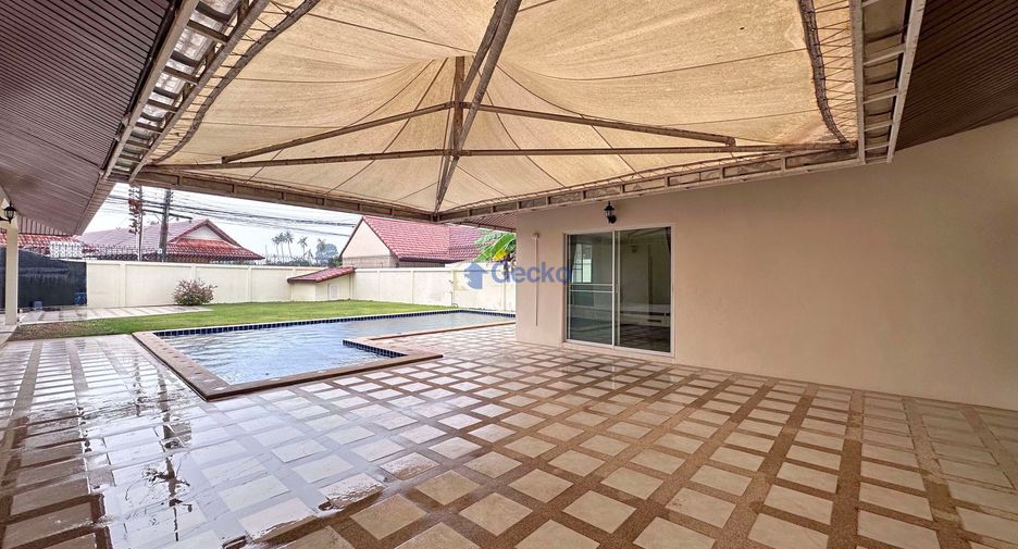 Haus zur Miete mit 4 Zimmer in Bang Lamung, Chonburi