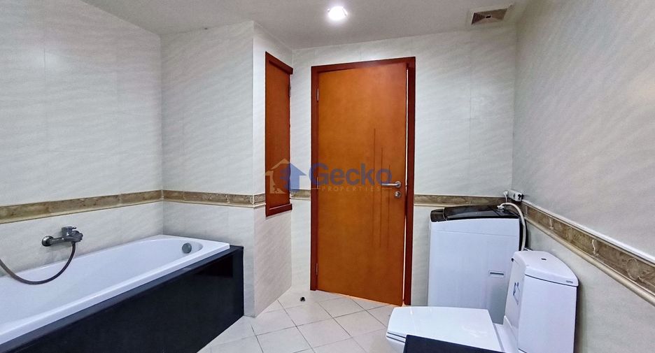 For rent 2 bedrooms condo in Bang Lamung, Chonburi