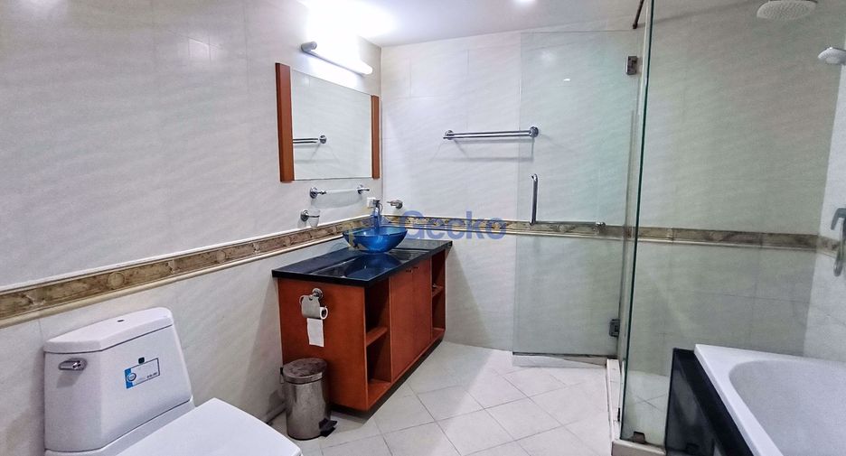 For rent 2 bedrooms condo in Bang Lamung, Chonburi