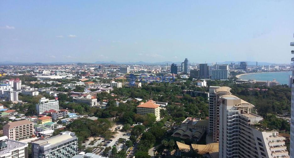 For rent 2 bedrooms condo in Bang Lamung, Chonburi