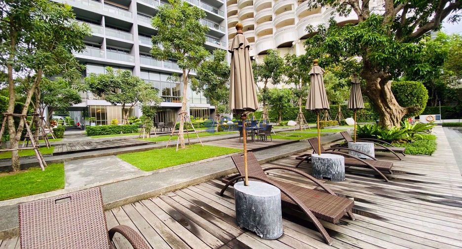 For rent 2 bedrooms condo in Bang Lamung, Chonburi