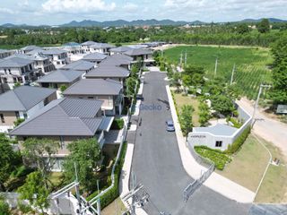 Haus zur Miete mit 3 Zimmer in Bang Lamung, Chonburi