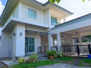 À louer 3 chambres maison à Bang Lamung, Chonburi