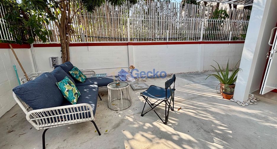 Haus zur Miete mit 2 Zimmer in Bang Lamung, Chonburi