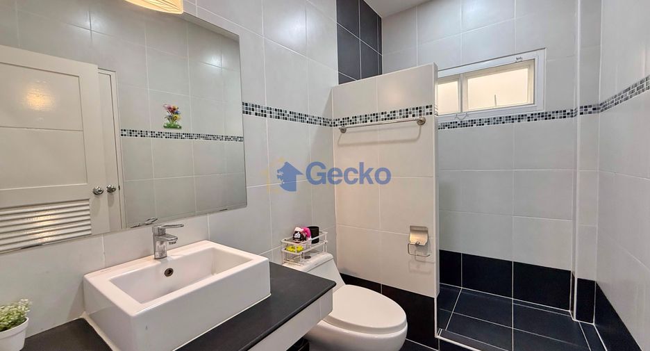 Haus zur Miete mit 3 Zimmer in Bang Lamung, Chonburi