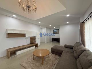 Haus zur Miete mit 3 Zimmer in Bang Lamung, Chonburi