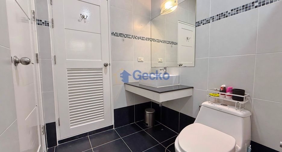 Haus zur Miete mit 3 Zimmer in Bang Lamung, Chonburi
