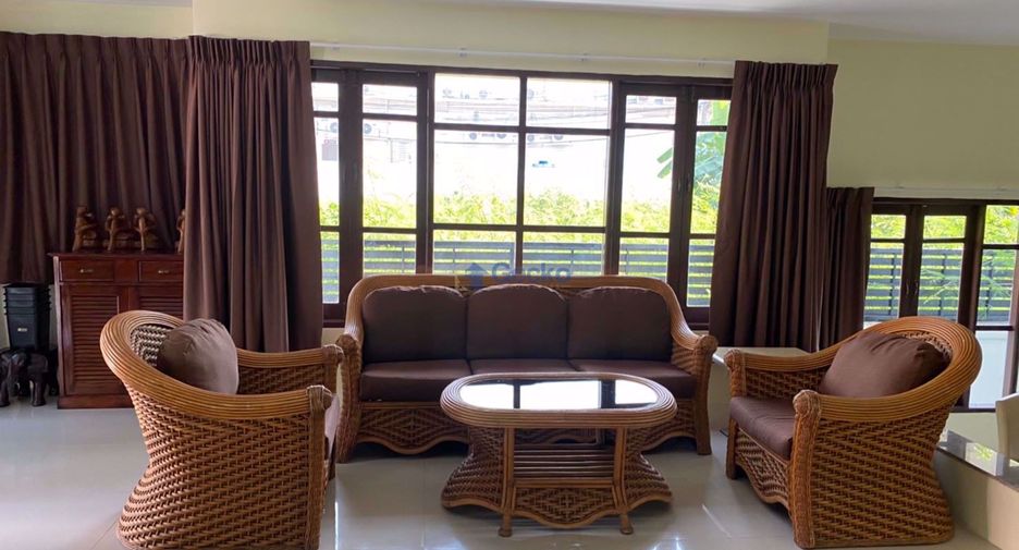 À louer 2 chambres maison à Bang Lamung, Chonburi