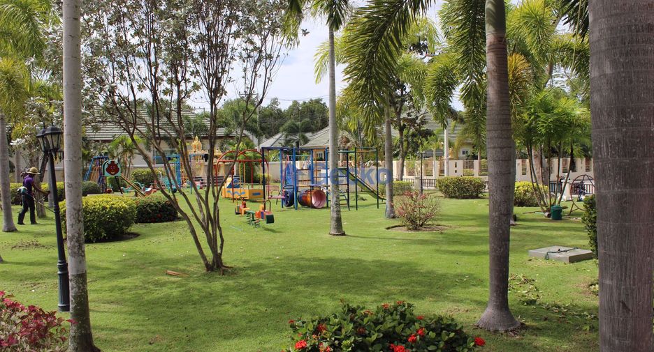 Haus zum Kauf mit 3 Zimmer in Bang Lamung, Chonburi