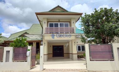 Haus zur Miete mit 3 Zimmer in Bang Lamung, Chonburi