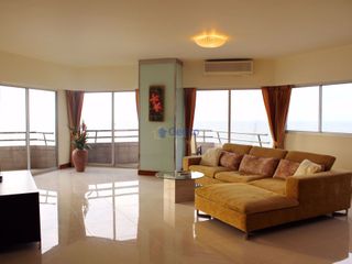 Condo en alquiler de 2 habitaciones en Bang Lamung, Chonburi
