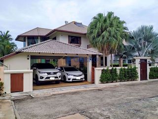 For rent 4 bedrooms house in Bang Lamung, Chonburi