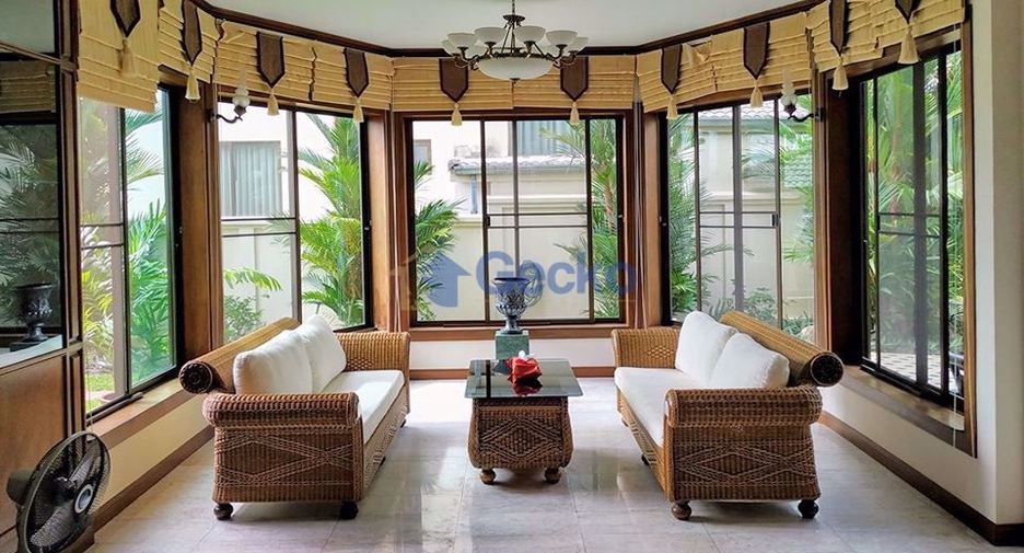 For rent 4 bedrooms house in Bang Lamung, Chonburi